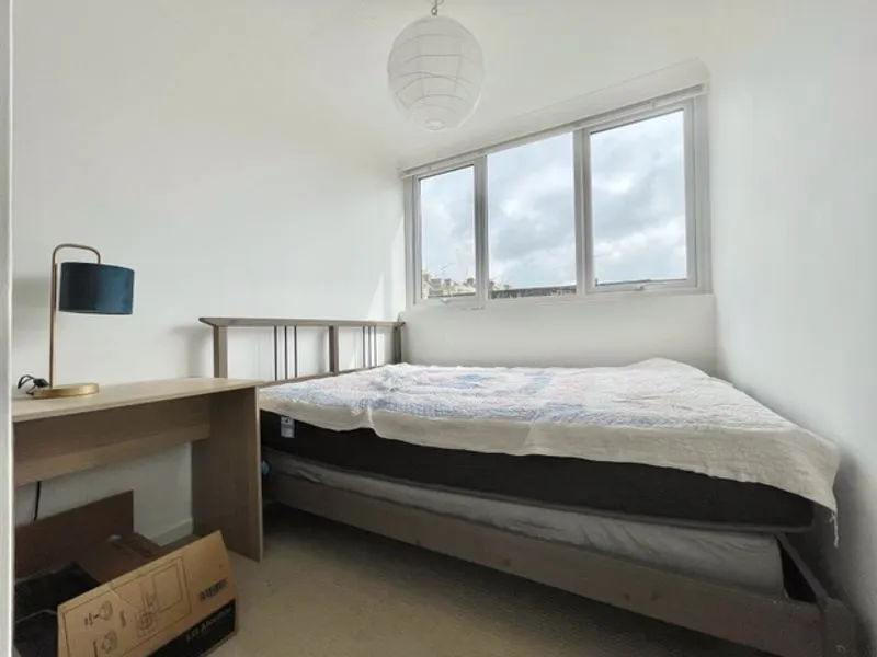 Ebbisham Drive, London SW8 1UB, photo 8