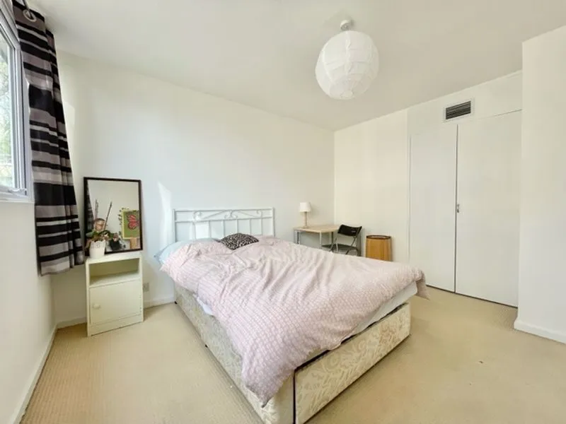 Ebbisham Drive, London SW8 1UB, photo 11