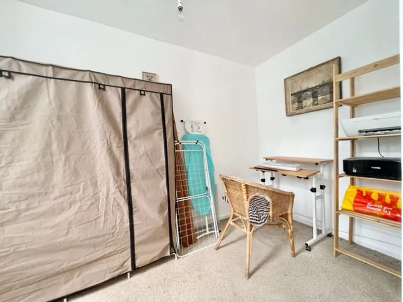 Ebbisham Drive, London SW8 1UB, photo 5