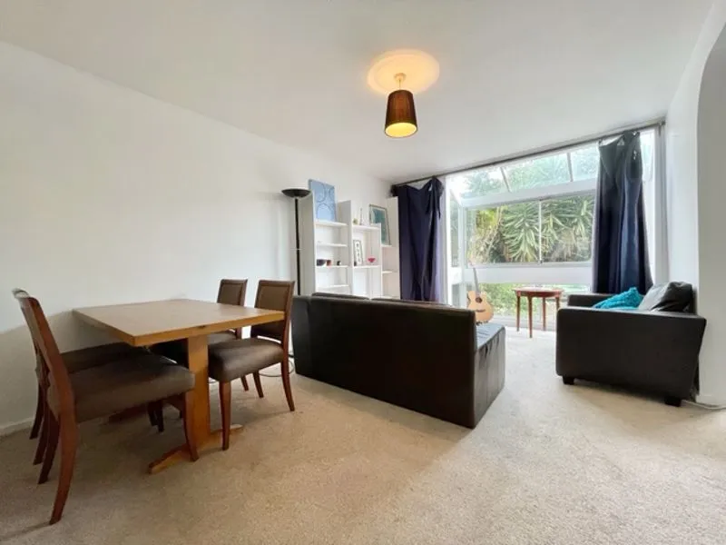 Ebbisham Drive, London SW8 1UB, photo 3