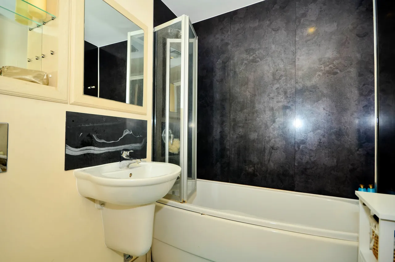 London, E14, photo 11