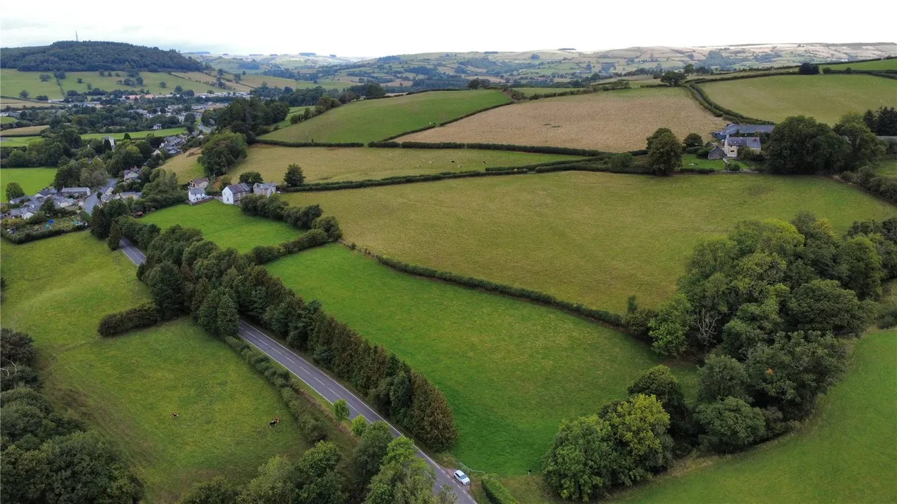 Sennybridge, Brecon, LD3, photo 4