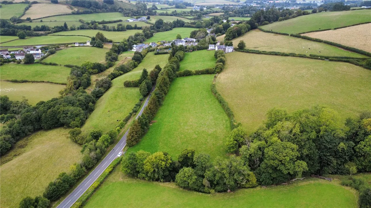 Sennybridge, Brecon, LD3, photo 3