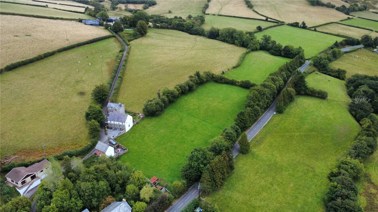 Sennybridge, Brecon, LD3, photo 6