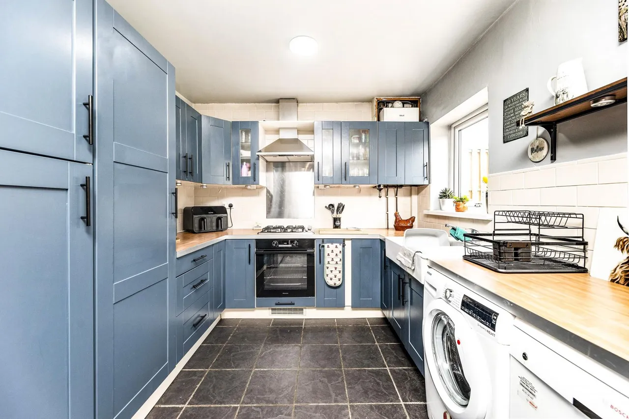 Norfolk Road, Great Houghton, S72, photo 5