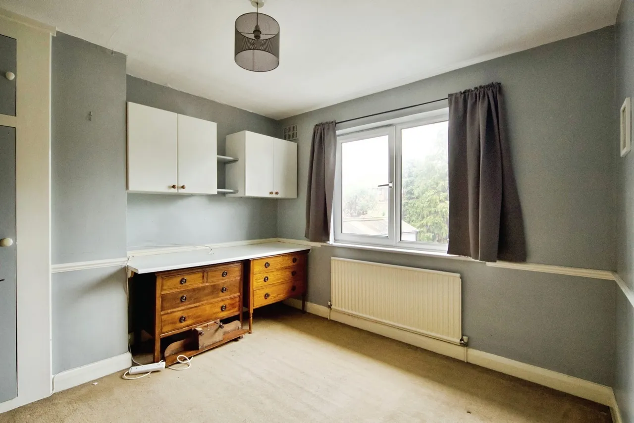 Clockhouse Lane, Romford, RM5, photo 12
