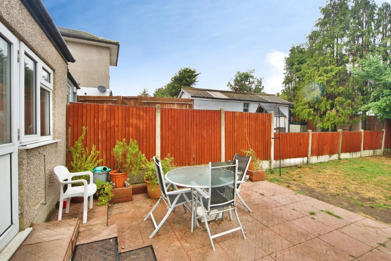 Clockhouse Lane, Romford, RM5, photo 9