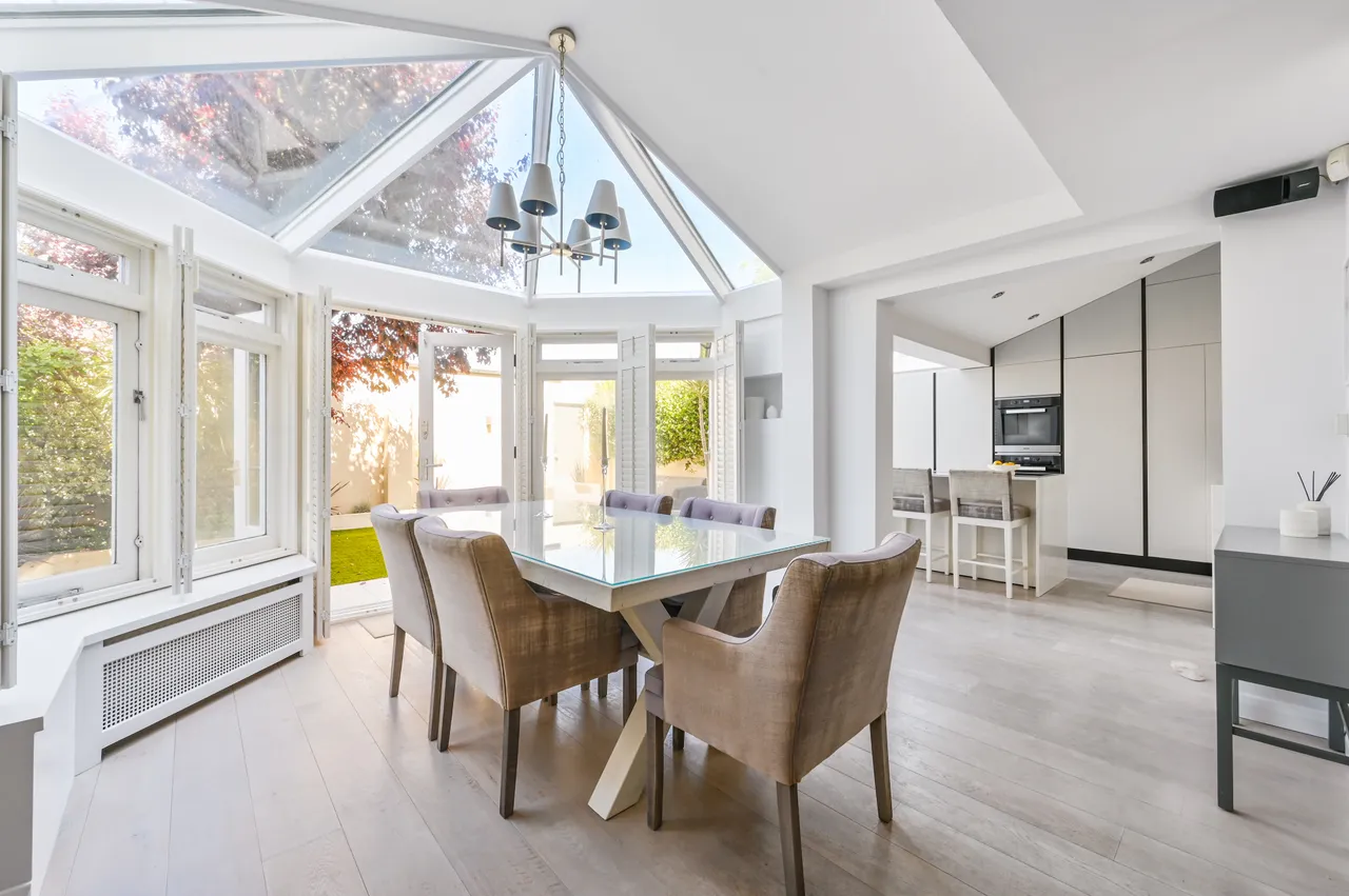 Garden Flat, 52 Blomfield Road, London, photo 6
