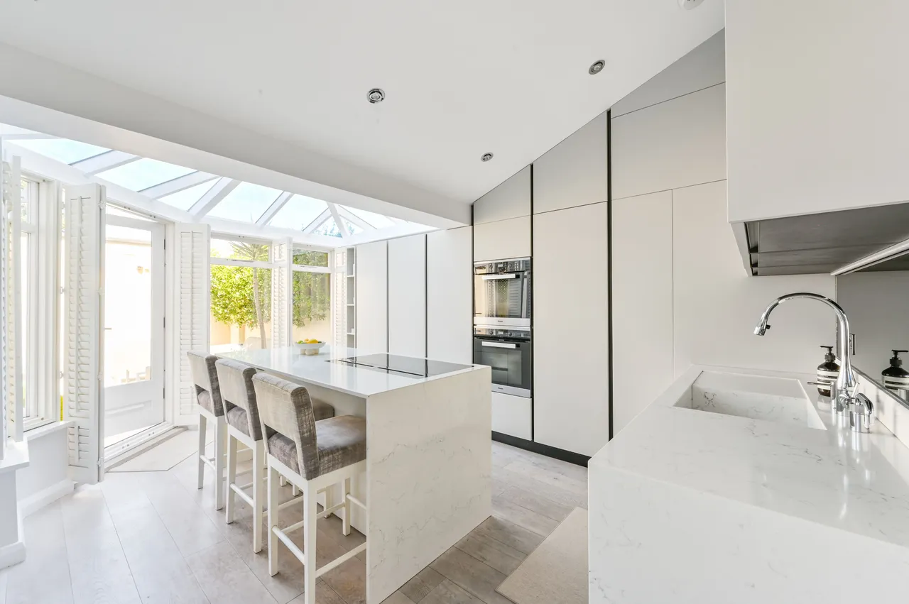 Garden Flat, 52 Blomfield Road, London, photo 7