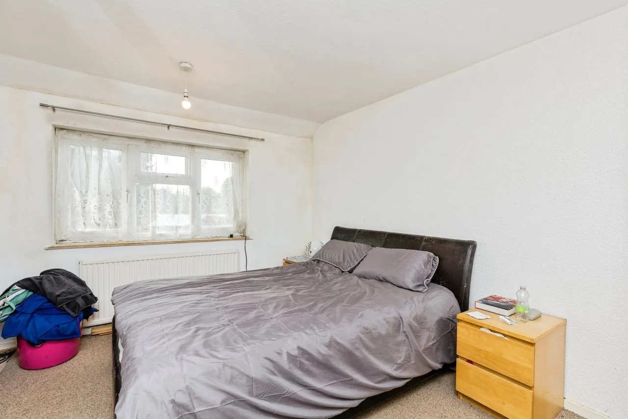 Parkway, Crawley, RH10, photo 4