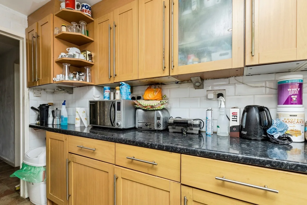 Parkway, Crawley, RH10, photo 8