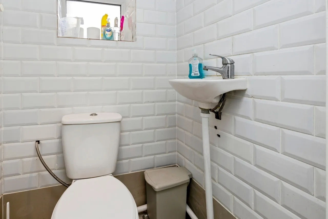 Parkway, Crawley, RH10, photo 15