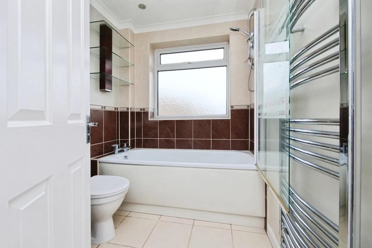Wheatley Drive, Haxby, York, photo 11
