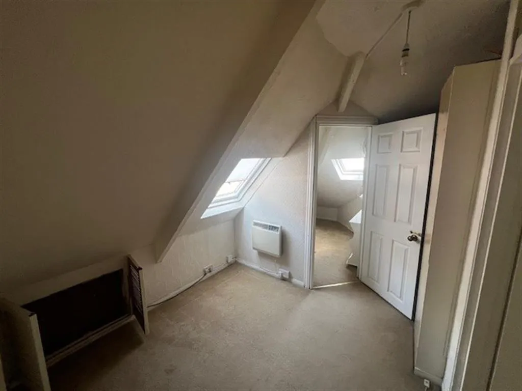 Pen-Y-Lan Road, Cardiff, CF23, photo 6