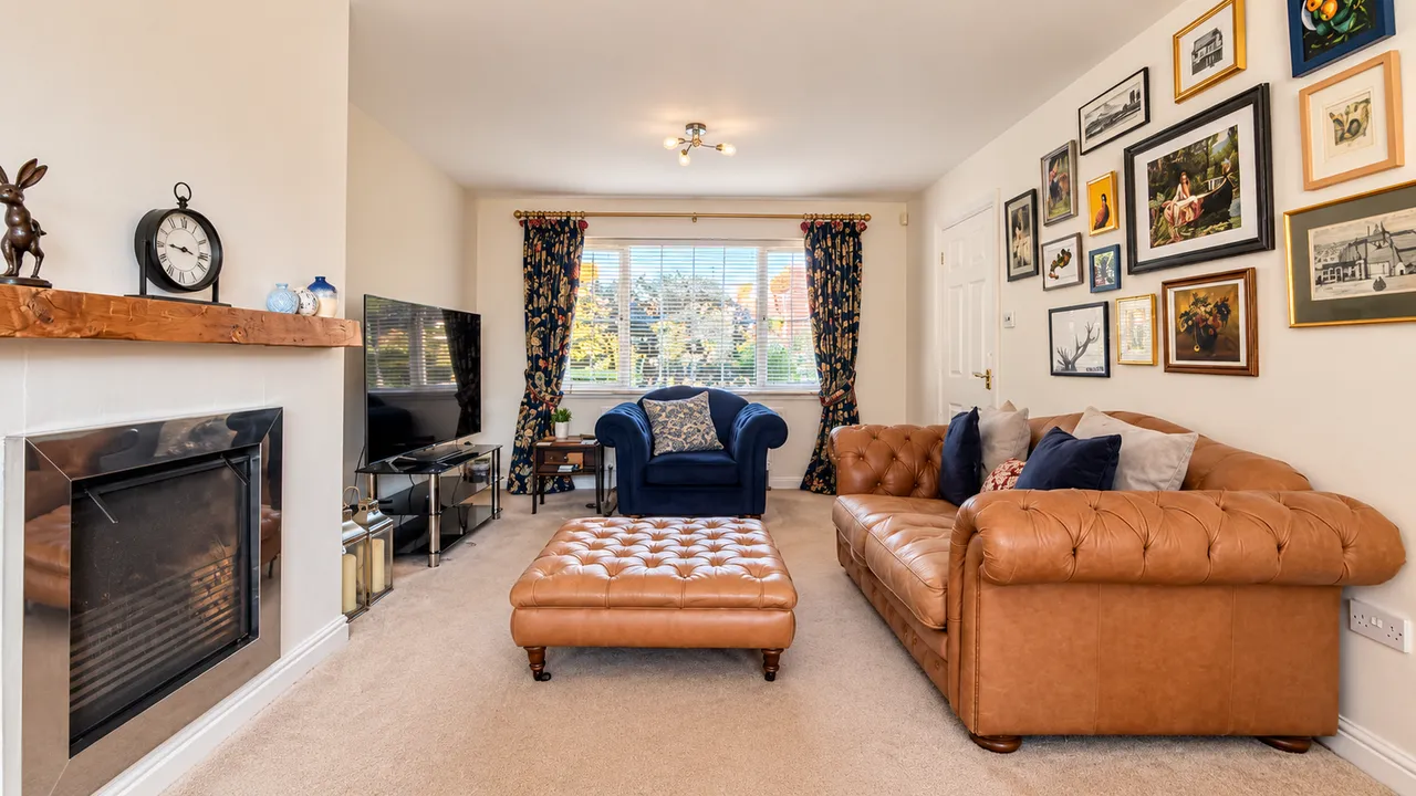 Moorland Close, Carlton-le-Moorland, LN5, photo 3