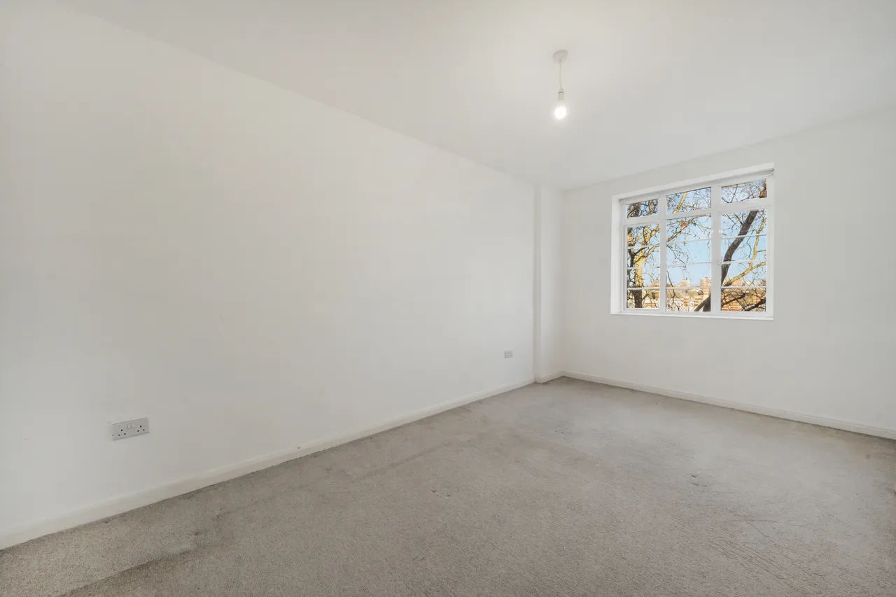 Hammersmith Road, Hammersmith, W6, photo 21
