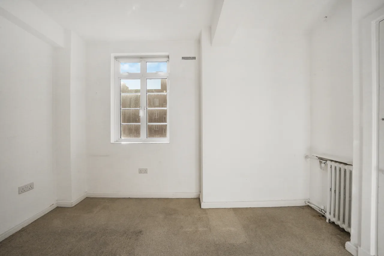 Hammersmith Road, Hammersmith, W6, photo 22