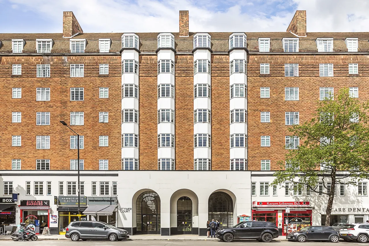 Hammersmith Road, Hammersmith, W6, photo 2