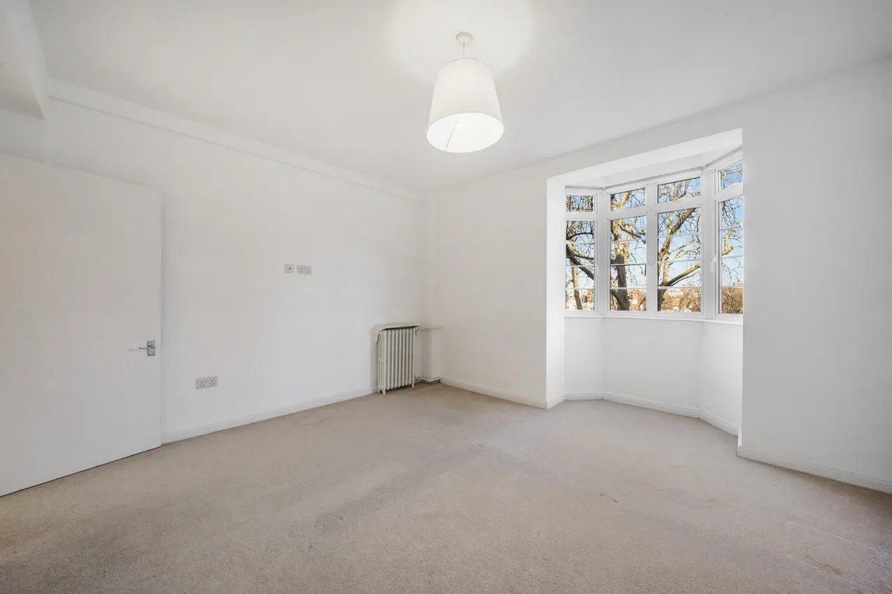 Hammersmith Road, Hammersmith, W6, photo 19
