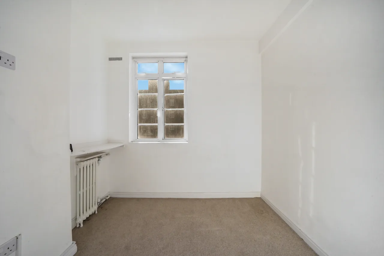 Hammersmith Road, Hammersmith, W6, photo 12