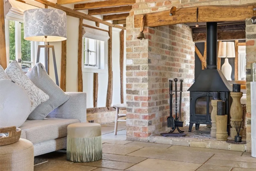 with 4 bedrooms in Broxted, Nr Thaxted, CM6, photo 25