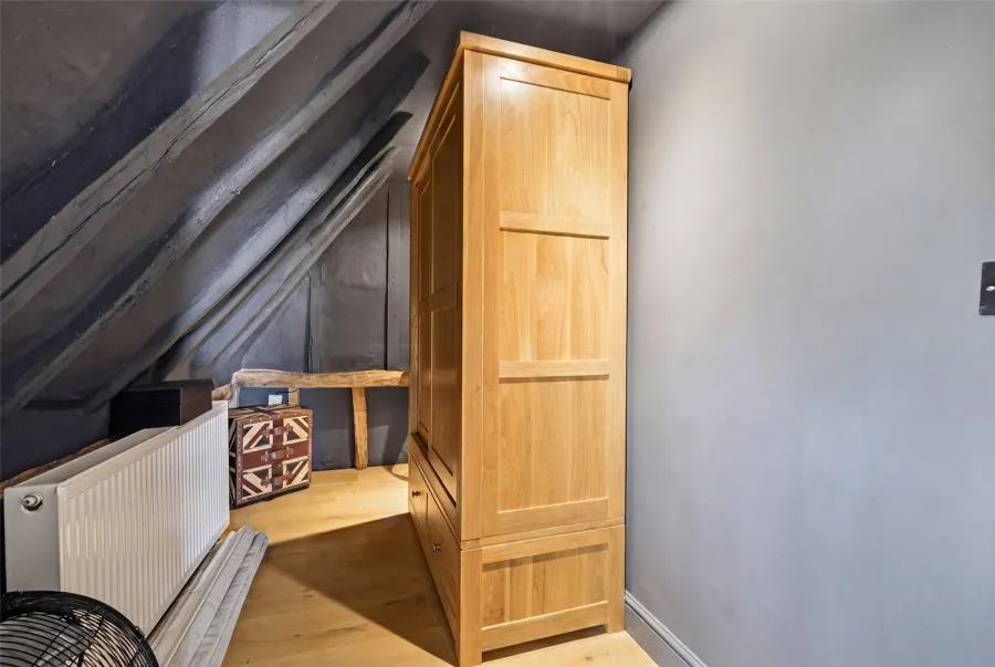with 4 bedrooms in Broxted, Nr Thaxted, CM6, photo 24