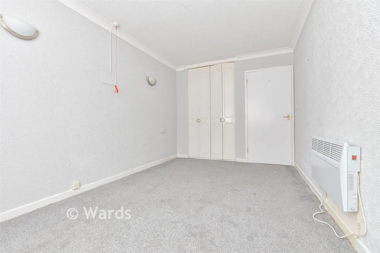 Wellington Crescent, Ramsgate, CT11, photo 8