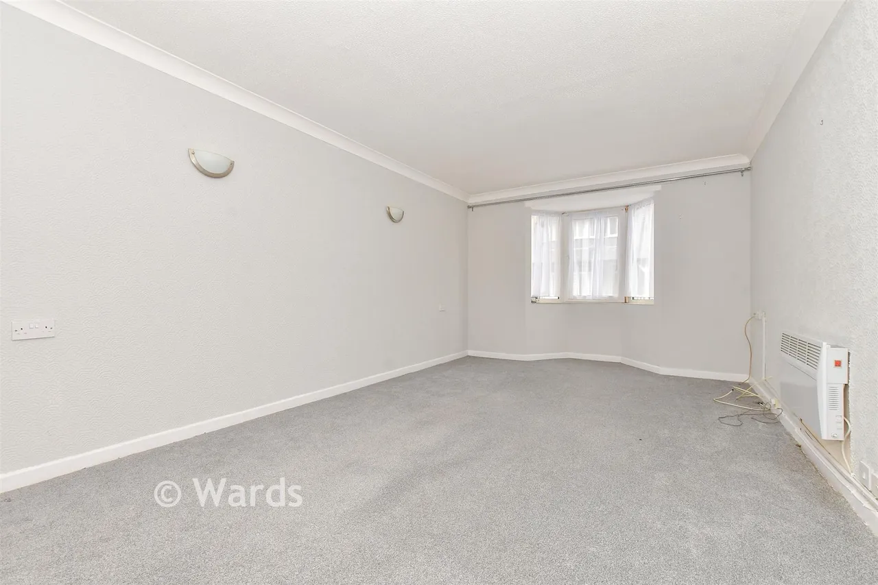 Wellington Crescent, Ramsgate, CT11, photo 10