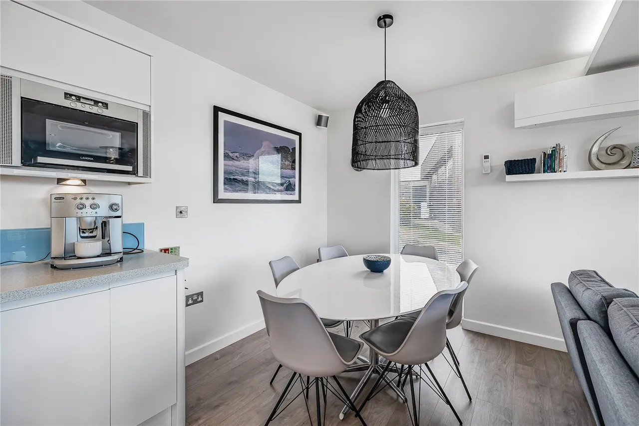 The Residence, Gwel An Mor, Portreath, Cornwall, TR16 4PE, photo 6