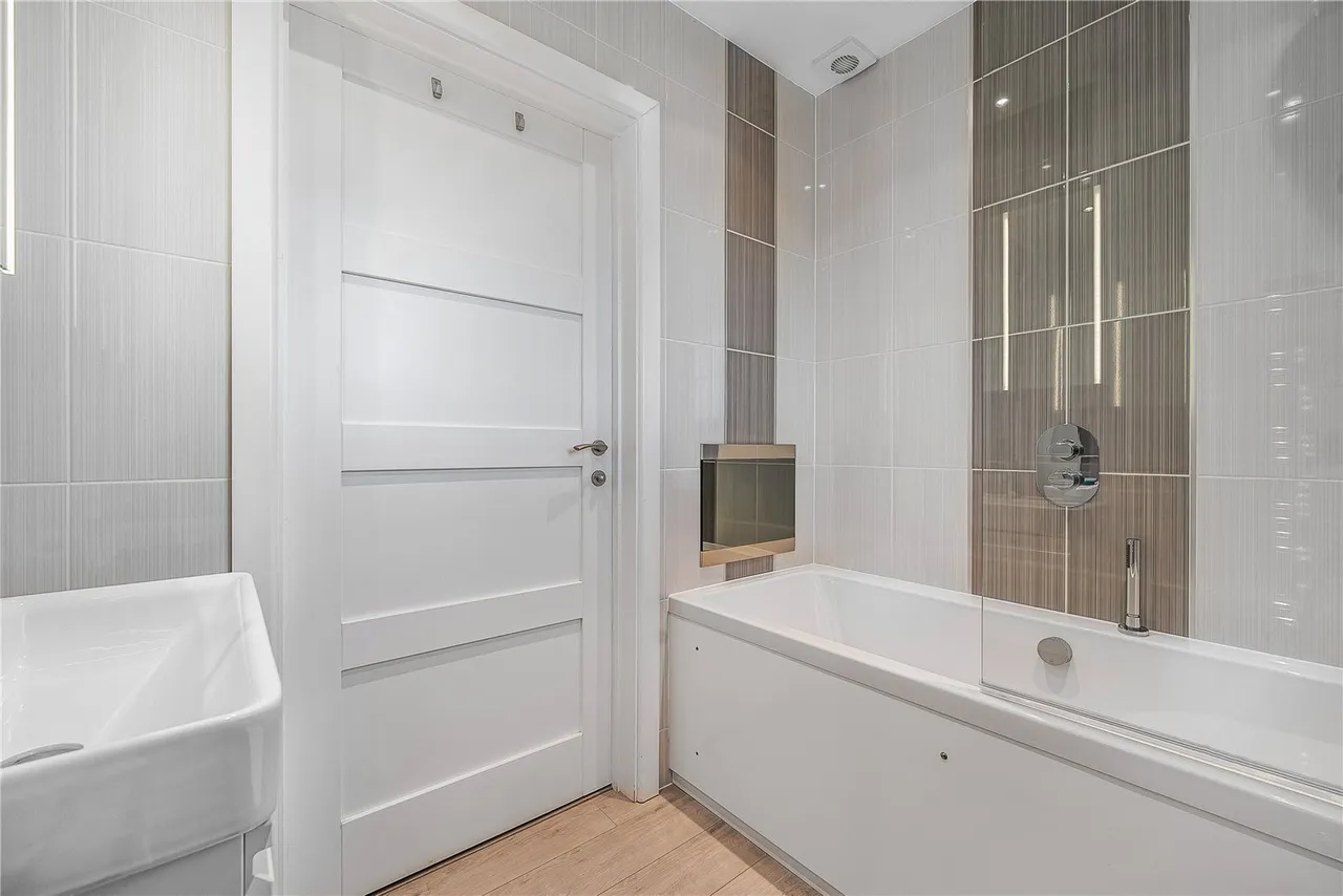 The Residence, Gwel An Mor, Portreath, Cornwall, TR16 4PE, photo 13