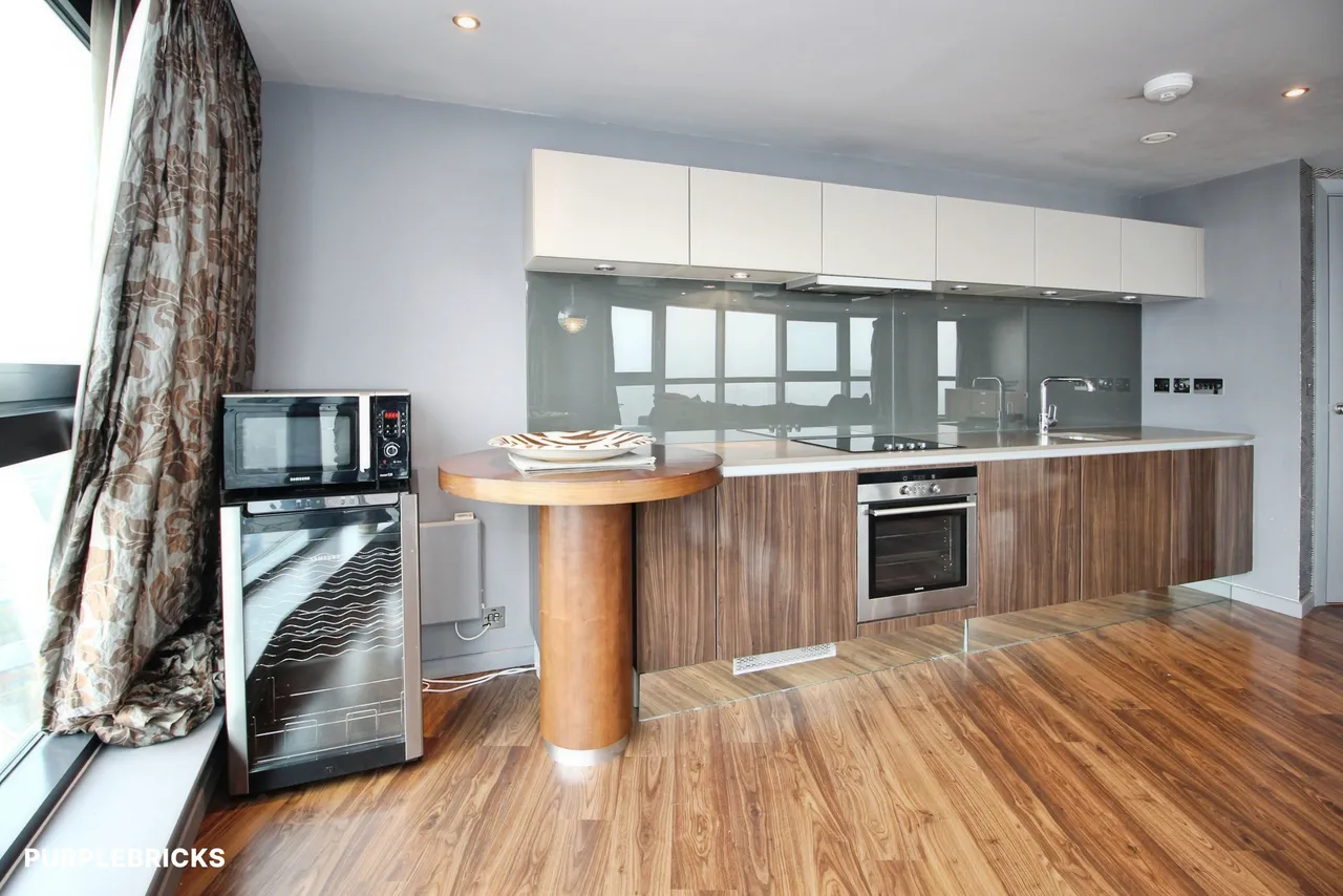 Water Lane, Leeds, LS11, photo 12