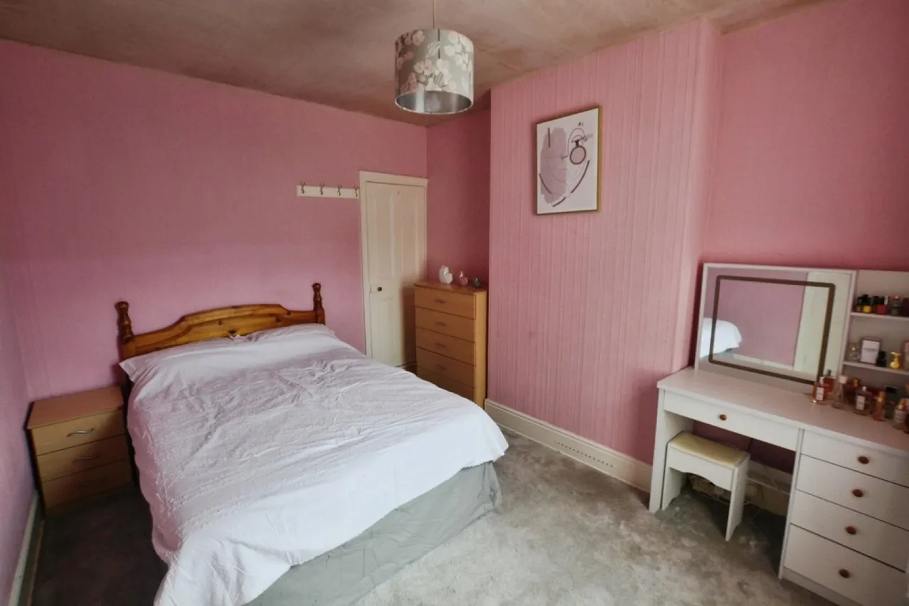 75 Wolverton Road, photo 10