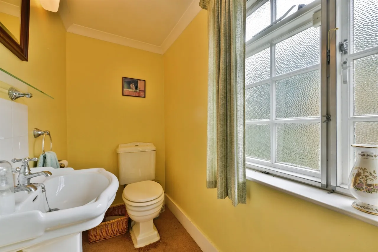 St. Johns Avenue, Harlow, photo 9