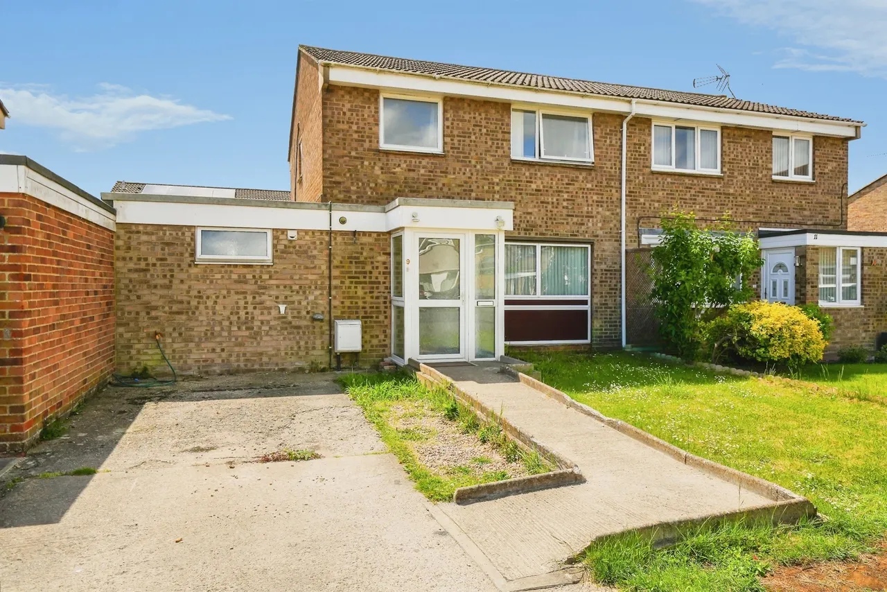 3 bed house for sale — Lysander Close, Bicester