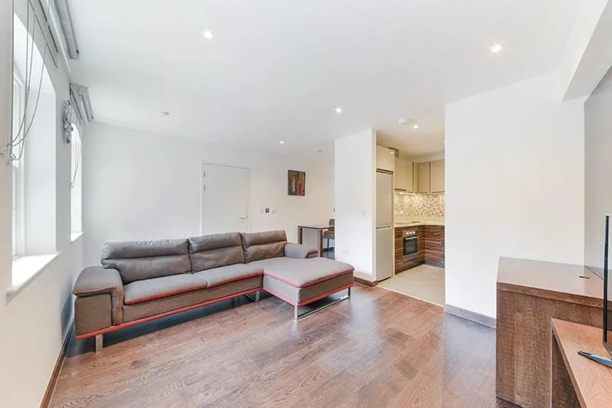 Queen Victoria Terrace, London, E1W, photo 3