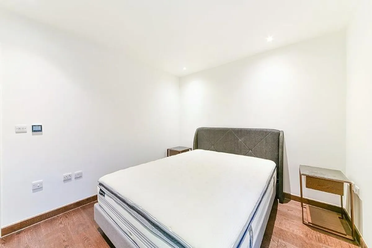 Queen Victoria Terrace, London, E1W, photo 8