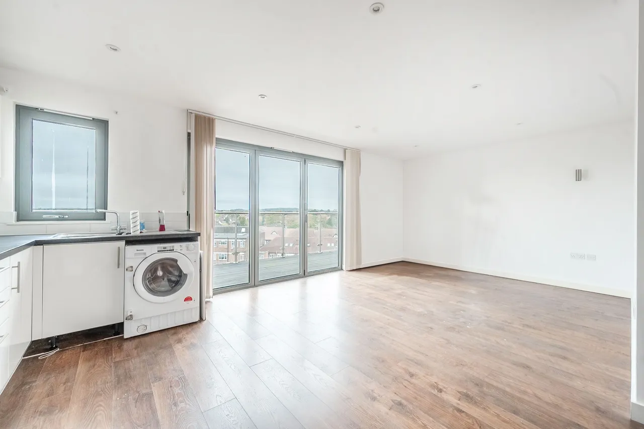 flat to rent — 8 Talbot Skyline, 204-226 Imperial Drive, Harrow