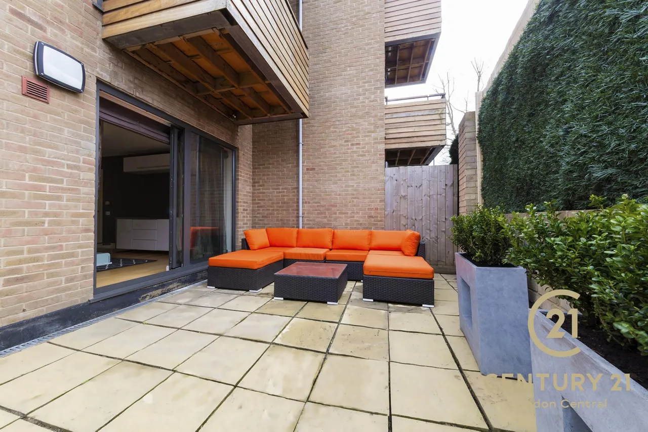 Harrow Road, London, NW10, photo 12