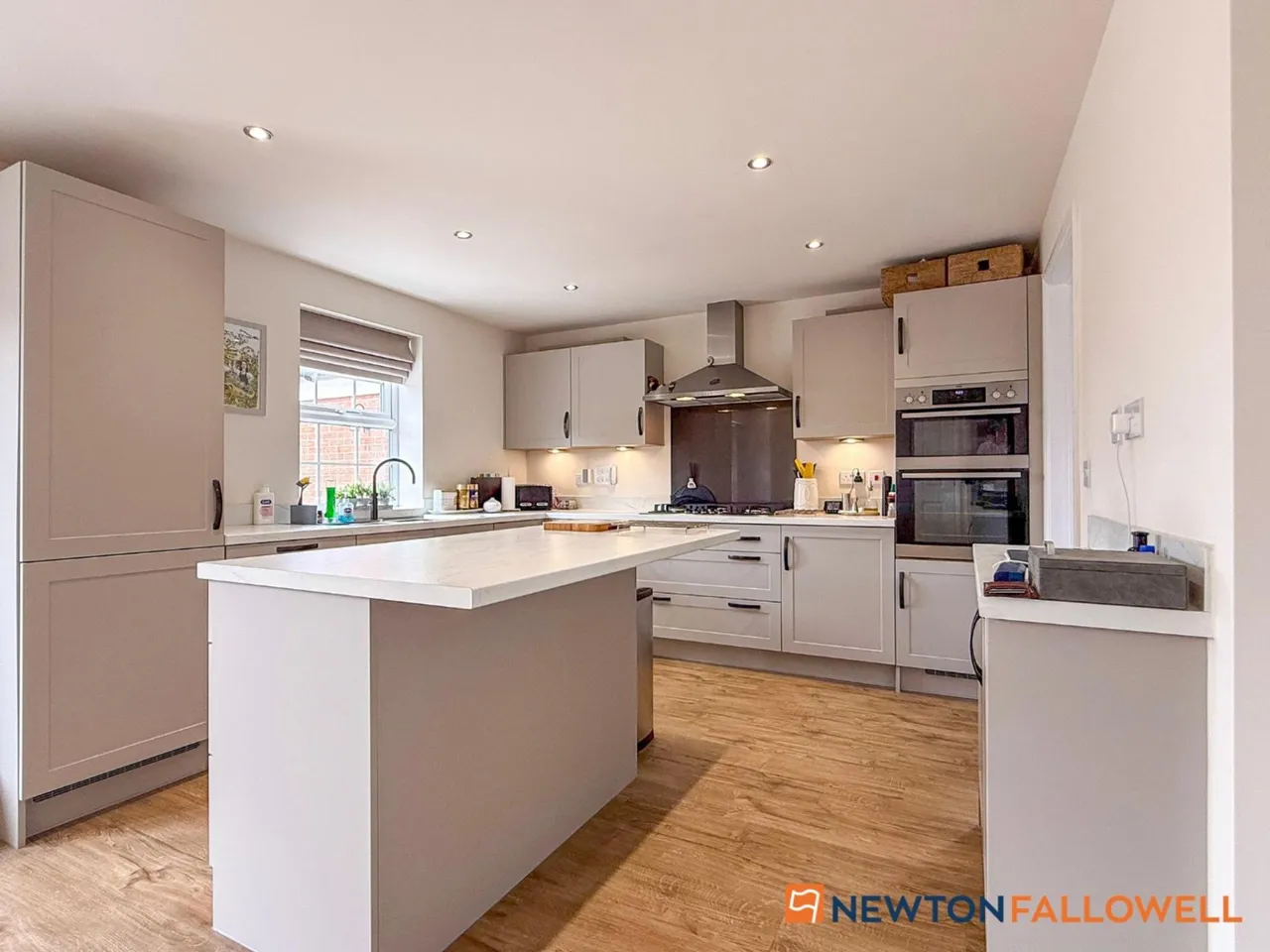 Westland Drive, Fernwood, NG24, photo 9