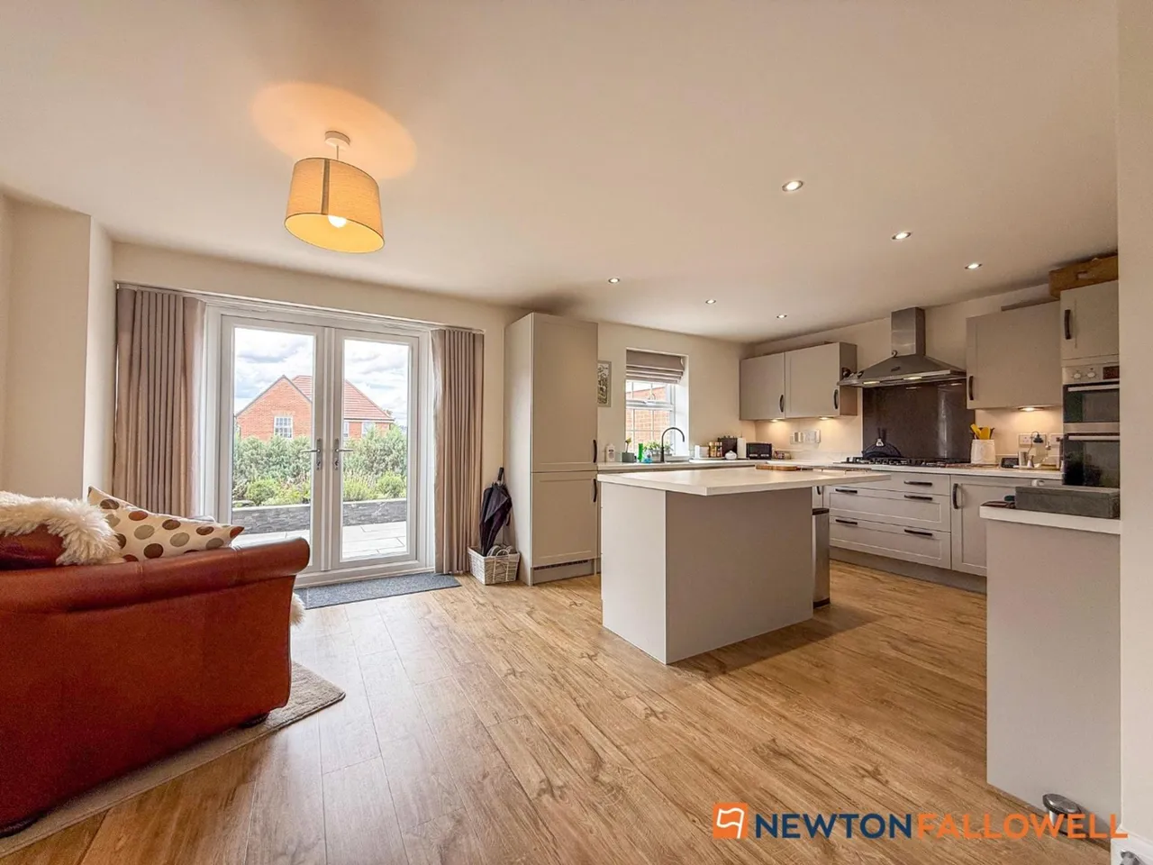 Westland Drive, Fernwood, NG24, photo 2
