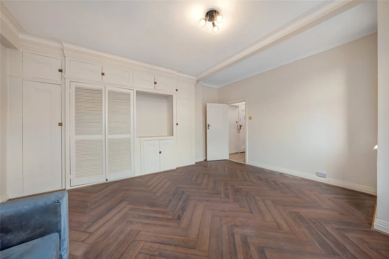 flat for sale, Belsize Grove, London, NW3