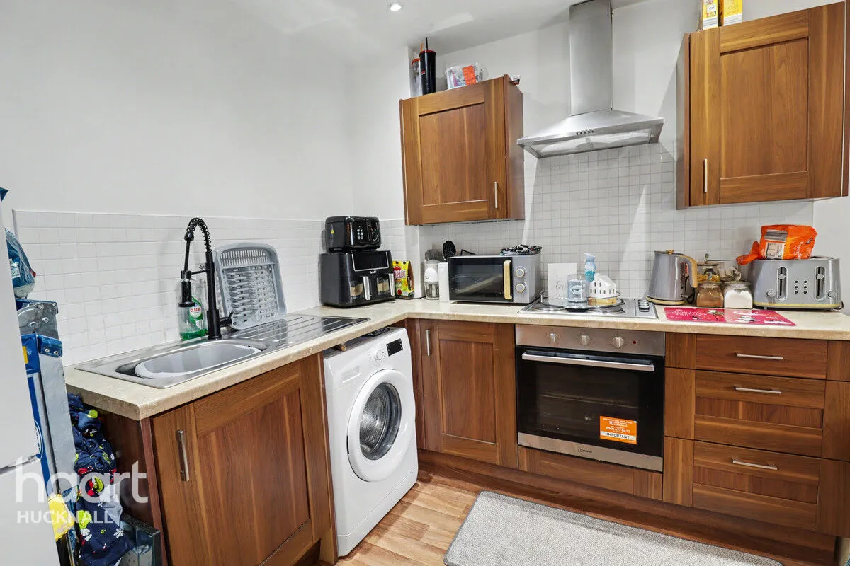 St Crispins, Stockwell Gate, NG18, photo 5