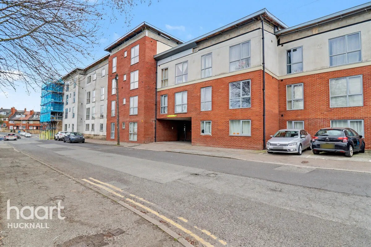 1 bed flat for sale, St Crispins, Stockwell Gate, NG18