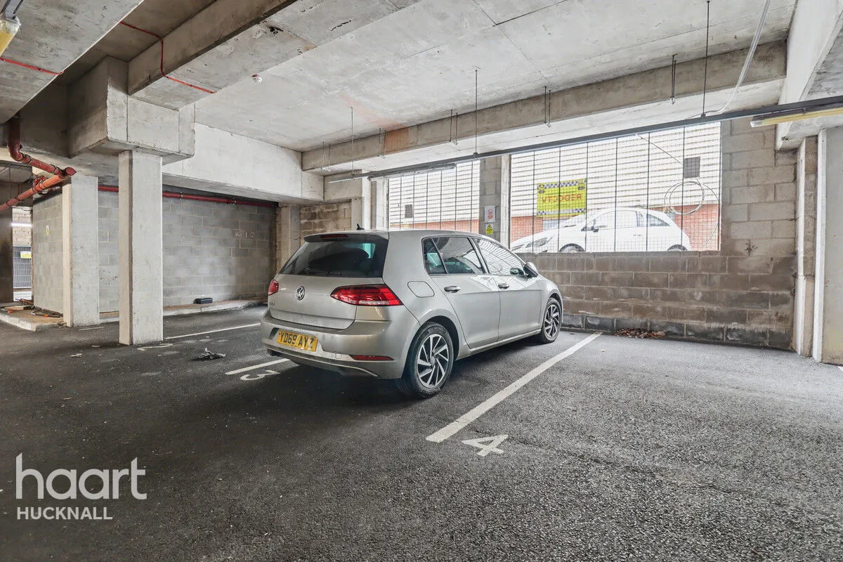 St Crispins, Stockwell Gate, NG18, photo 9
