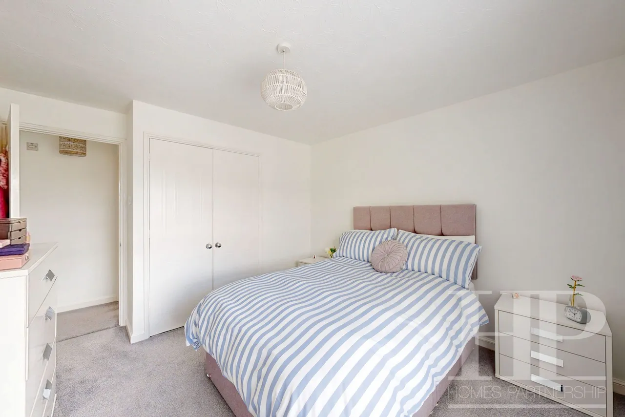 Milborne Road, Maidenbower, RH10, photo 10