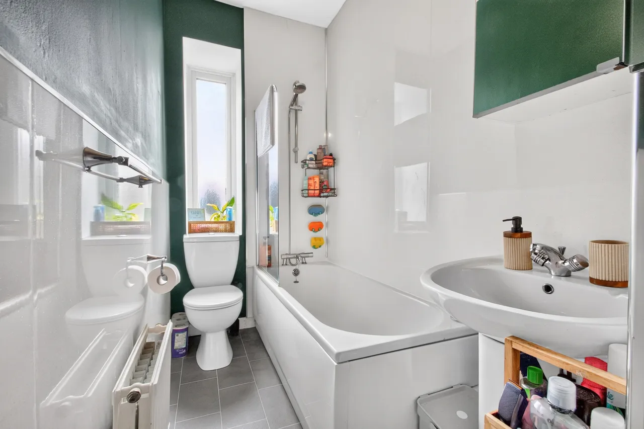 Dumbarton Road, Scotstoun, G14, photo 12