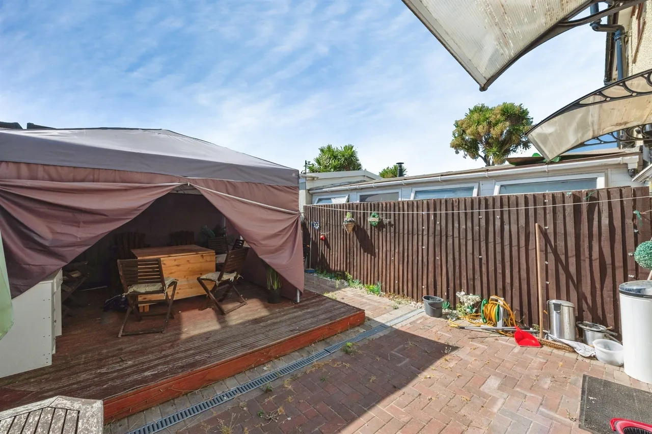 Alfred Road, Aveley, South Ockendon, photo 12