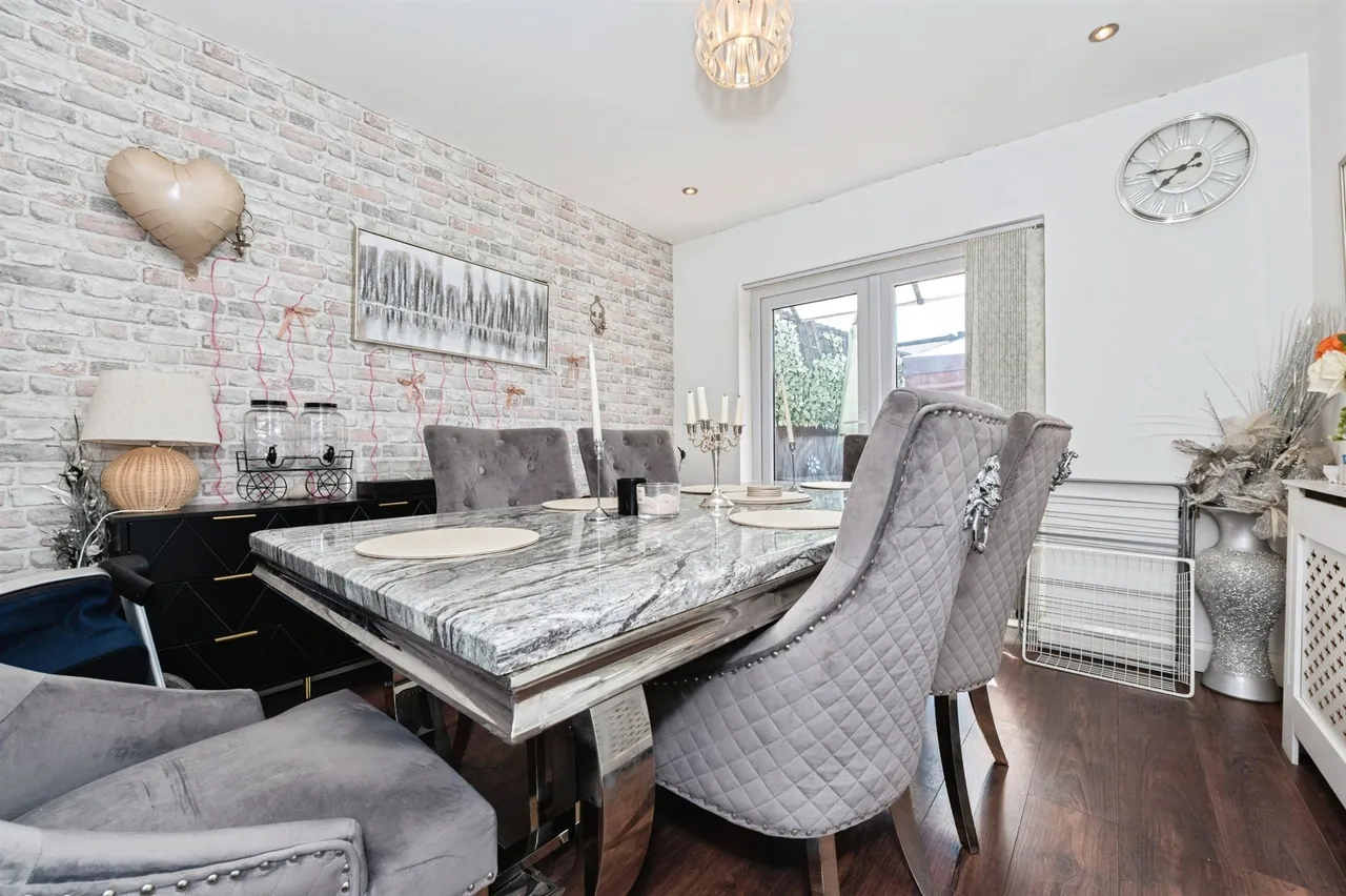 Alfred Road, Aveley, South Ockendon, photo 4