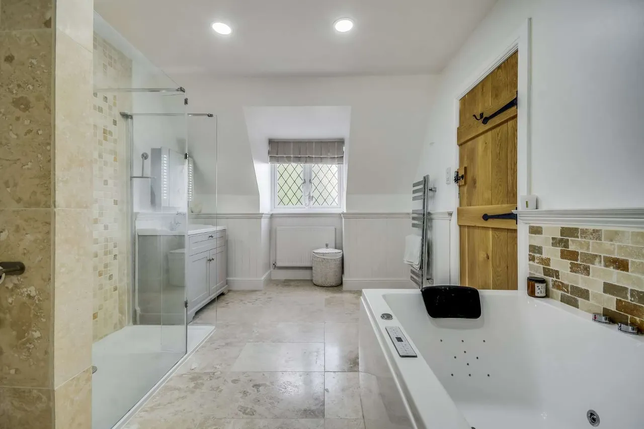 Station Crescent, Cold Norton, Chelmsford, Essex, CM3 6HY, photo 12
