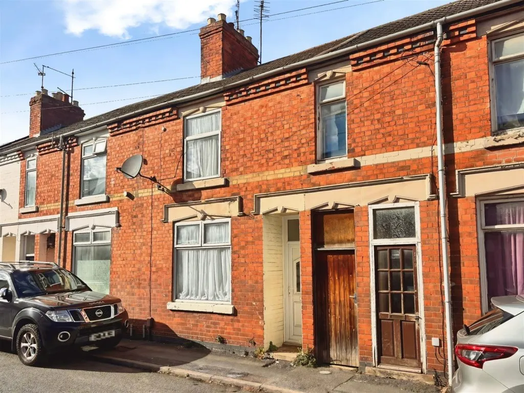 2 bed house to rent, Havelock Street, Kettering